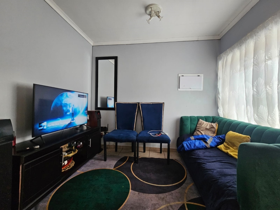 1 Bedroom Property for Sale in Die Bult North West
